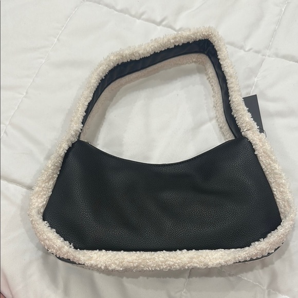 NWT Black and Cream Women's Bag - Picture 2 of 6